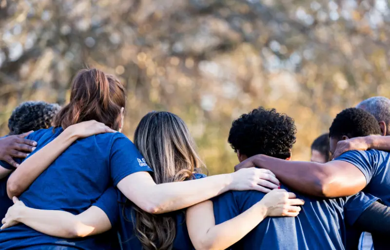 Equipo de empresa haciendo un retiro de Umanbi
